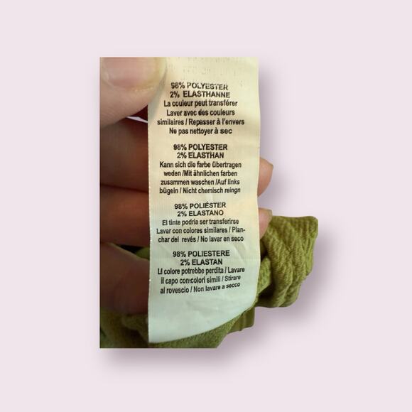 PrettyLittleThing Backless Green Long Sleeves Crop Top.  4 - Picture 8 of 8